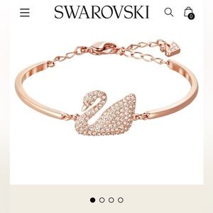 Swarovski Swan Bangle - Rose Gold